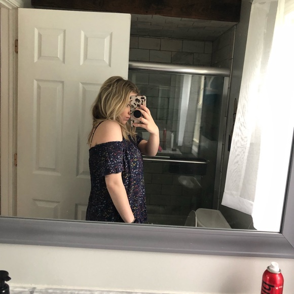 Off the shoulder top - Picture 2 of 3